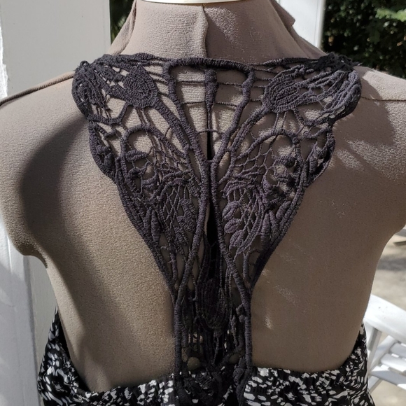 Speechless Sun Dress - Picture 4 of 11